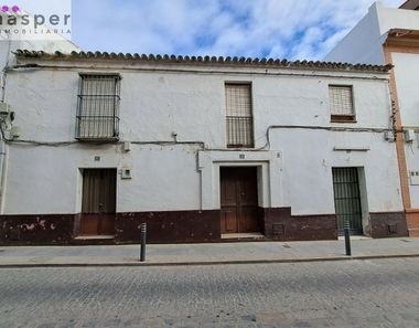 Foto 1 de Casa adosada en calle Amelia de Vilallonga en Pilas