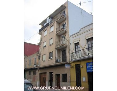 Foto contactar de Venta de piso en El Castellar-L´Oliveral de 3 habitaciones con balcón