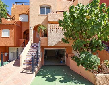 Foto 2 de Casa adosada en Nueva Andalucía centro, Marbella