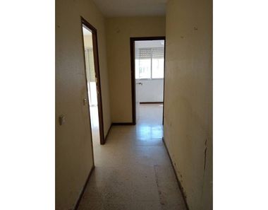 Foto 2 de Piso en venta en Melilla de 2 habitaciones con ascensor