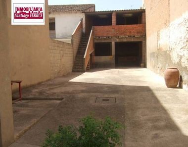Foto contactar de Venta de chalet en Benifaió de 3 habitaciones con garaje y jardín
