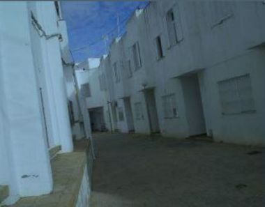 Foto contactar de Venta de casa en calle Santa Maria del Aljarafe de 3 habitaciones y 123 m²