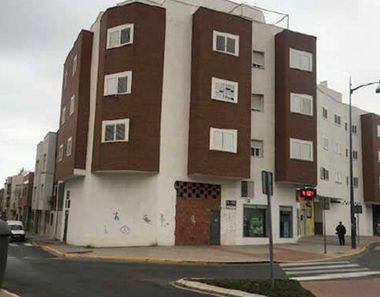 Foto contactar de Pis en venda a calle Manolo Escobar de 2 habitacions i 88 m²