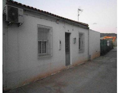 Foto contactar de Casa adossada en venda a avenida De Albacete de 2 habitacions i 121 m²