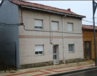 Foto contactar de Casa adosada en venta en Ferral del Besnega de 4 habitaciones y 160 m²