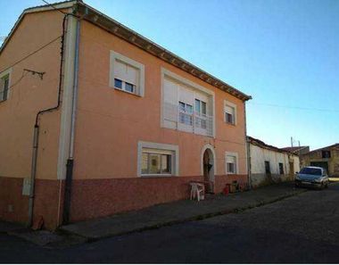 Foto contactar de Casa adossada en venda a Cabeza de Béjar (La) de 3 habitacions i 144 m²