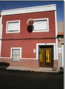 Foto contactar de Casa en venta en calle Peligros de 3 habitaciones y 150 m²