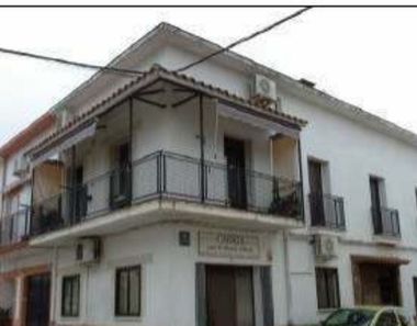 Foto contactar de Casa en venda a Perales del Puerto de 3 habitacions i 217 m²