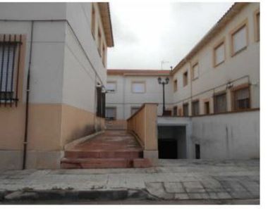 Foto contactar de Venta de casa en calle Sierra del Segura de 3 habitaciones y 94 m²