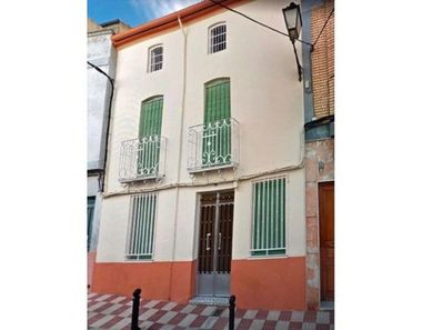 Foto contactar de Venta de casa en Torredonjimeno de 5 habitaciones con terraza y piscina