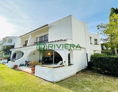 Foto 2 de Casa en urbanización Miraflores en Riviera del Sol, Mijas