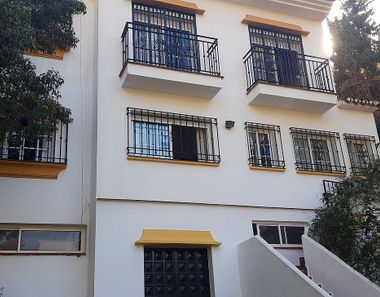 Foto 1 de Casa adosada en Pinares de San Antón, Málaga