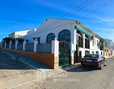 Foto 2 de Casa adossada a Castilblanco de los Arroyos