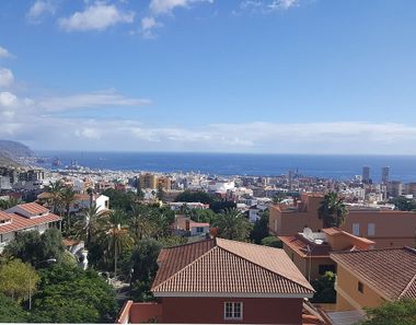 Foto 2 de Xalet a calle Sebastian Castro Diaz, Vistabella, Santa Cruz de Tenerife