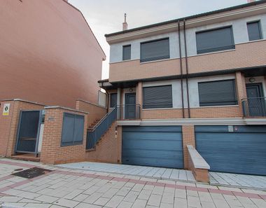 Foto 2 de Casa en calle De Manuel Mucientes en Covaresa - Parque Alameda, Valladolid