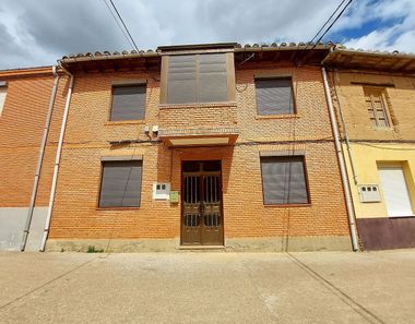 Foto 1 de Casa en calle Rúa en Santa María de la Vega