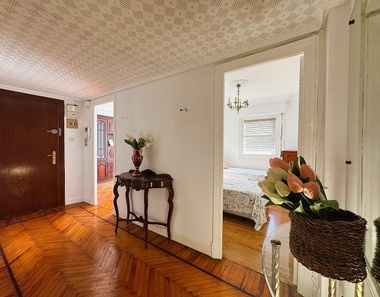 Foto 2 de Venta de piso en Centro - Desierto - Arrontegi de 3 habitaciones con garaje y ascensor