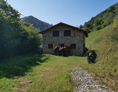 Foto 1 de Casa rural en calle Montaña en Mazcuerras