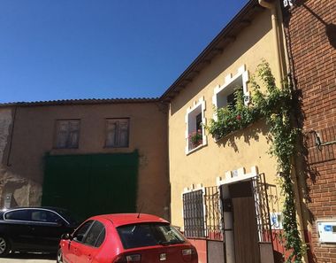 Foto 2 de Casa adossada a calle Mayor a Villamayor de los Montes