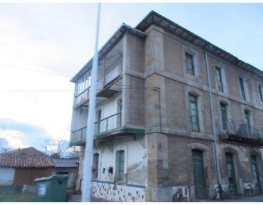 Foto contactar de Edifici en venda a Santa María de Cayón de 463 m²