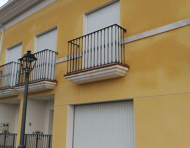 Foto contactar de Casa adossada en venda a Fuentespina de 4 habitacions amb terrassa i garatge