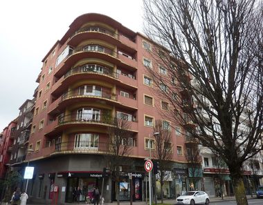 Foto contactar de Pis en venda a Centro - Mendibil - Santiago de 2 habitacions amb ascensor