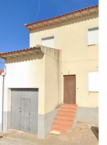Foto contactar de Casa adossada en venda a calle Encina de 3 habitacions amb garatge