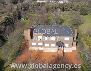 Venta de casas de lujo en San Lorenzo de El Escorial · Comprar 82 casas de  lujo - yaencontre