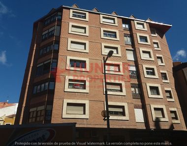 Foto contactar de Pis en venda a Centro - Aranda de Duero de 2 habitacions amb balcó i ascensor