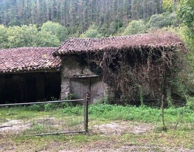 Foto 2 de Casa rural en barrio Laxier en Gizaburuaga