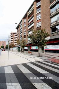 Foto 1 de Piso en avenida Bayona, San Juan, Pamplona