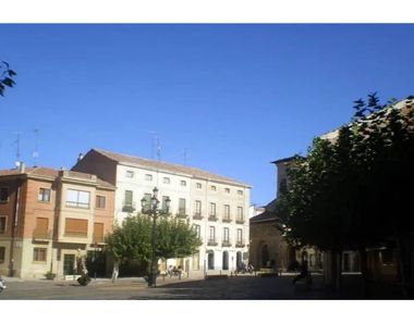Foto 1 de Edificio en plaza Mayor en Carrión de los Condes