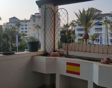 Foto 2 de Piso en avenida Playas del Duque, Puerto Banús, Marbella
