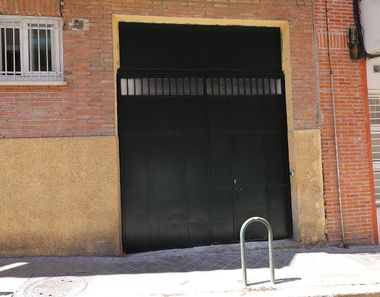 Foto 2 de Local en Valdeacederas, Madrid