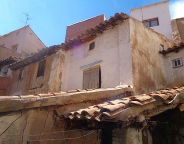 Foto 1 de Casa adosada en calle Plazuela en Centro, Teruel