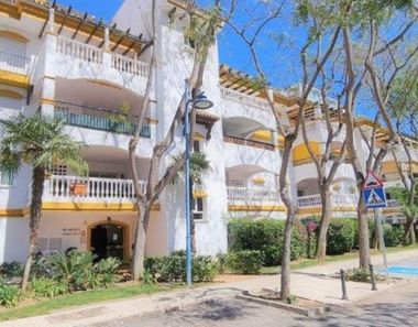 Foto 2 de Piso en avenida Principe Salman, Nueva Andalucía centro, Marbella