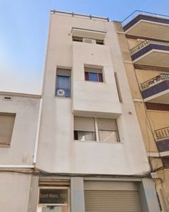 Foto contactar de Pis en venda a calle De Sant Marc de 4 habitacions amb ascensor