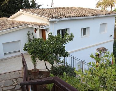 Foto 2 de Casa adosada en Elviria, Marbella