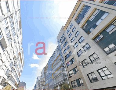 Foto contactar de Pis en venda a As Travesas - Balaídos de 4 habitacions amb terrassa i garatge