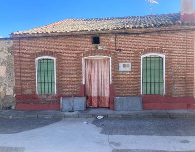 Foto 1 de Casa adosada en calle Nueva en Pozal de Gallinas