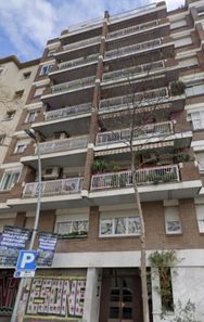 Foto contactar de Pis en venda a El Baix Guinardó de 1 habitació amb balcó i calefacció