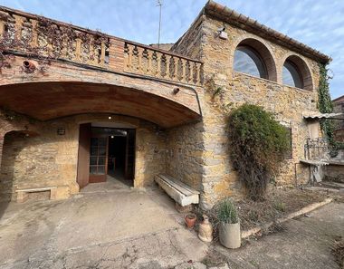 Foto 1 de Casa rural en calle Jaume II en Bisbal d´Empordà, La