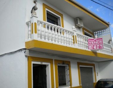 Foto contactar de Casa en venda a El Higuerón de 4 habitacions amb terrassa i jardí