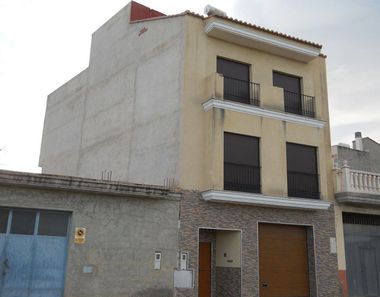 Foto contactar de Venta de chalet en calle Juan Baraona de 4 habitaciones con terraza y garaje
