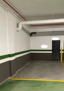 Foto contactar de Garaje en alquiler en ronda De Narcís Monturiol de 7 m²