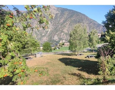 Foto contactar de Casa en venda a Andorra la Vella de 4 habitacions amb terrassa