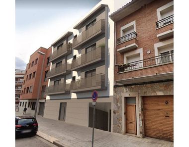 Foto contactar de Pis en venda a Centre - Ripollet de 3 habitacions amb terrassa i balcó
