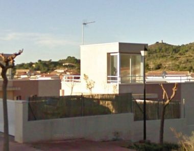 Foto contactar de Chalet en venta en Centro - Roda de Barà de 3 habitaciones con terraza y jardín
