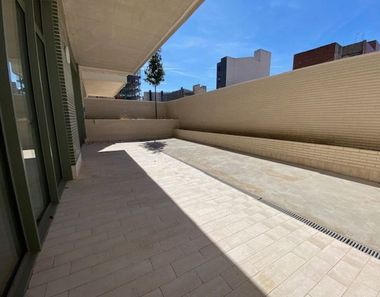 Foto contactar de Pis en lloguer a Centre - Hospitalet de Llobregat, L´ de 2 habitacions amb terrassa i aire acondicionat