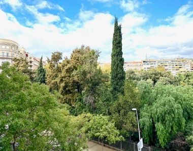 Foto contactar de Pis en venda a Sant Gervasi - Galvany de 4 habitacions amb terrassa i balcó